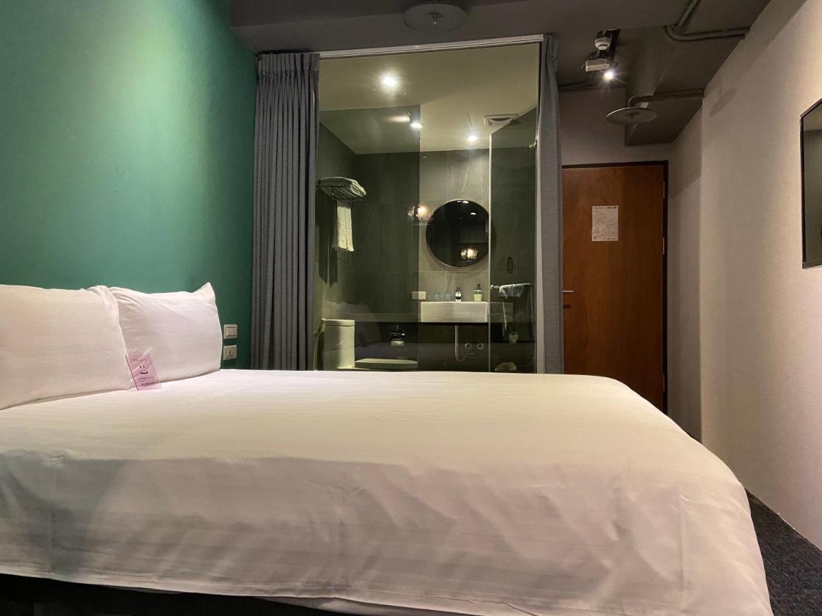 Cho Hotel 3 Taipei Exterior photo